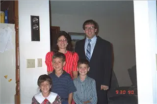 small_9400 1822 family etc reunion 93 damjamImg0001d.webp